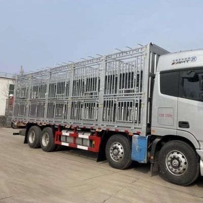 Função vegetal 3 eixos FUWA Semi-reboque de cerca alta para animais de criação