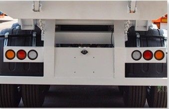 Q345B/T700 Carrinho de descarga hidráulico de viga principal de aço Semi-reboque para necessidades de carga pesada