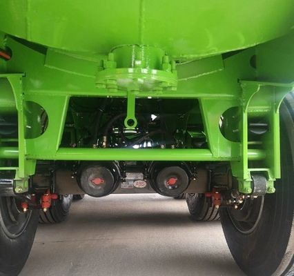 Semi-reboque de descarga traseira com suspensão mecânica para transporte de grãos de areia e pedra