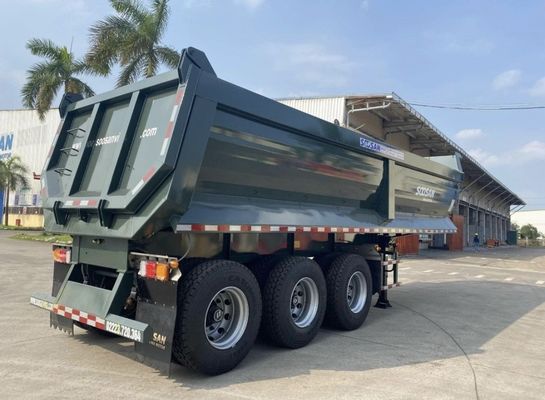 Semi-remolque traseiro de descarga de 60T de capacidade quadrada para transporte de grãos de areia e pedra