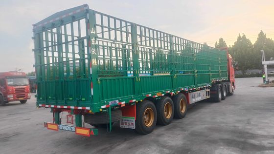 Semi-reboque de estacas de aço para transporte de gado e vegetais