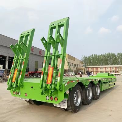 150T Máxima carga útil Semi-reboque de cama baixa Camiões Reboque de trator Com trem de pouso pesado