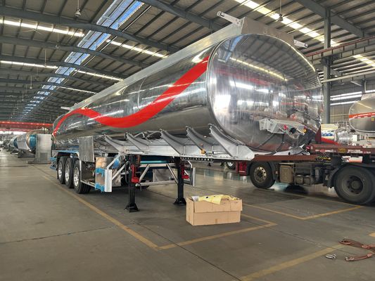 Venda direta 42cbm Tanque de combustível de aço inoxidável Semi-reboque com 28 toneladas de trenó