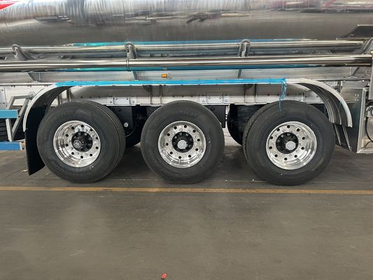 Venda direta 42cbm Tanque de combustível de aço inoxidável Semi-reboque com 28 toneladas de trenó