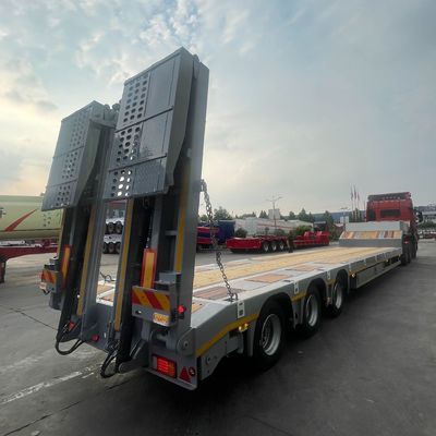 Suspensão aerodinâmica 3 eixos 40 a 80 toneladas de aço Semi-reboque para escavadeiras e dozers