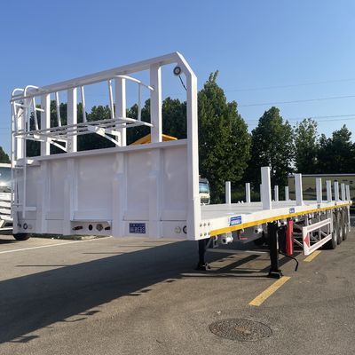 Semi-reboque de coluna lateral de piso plano concebido para o transporte de embalagens de madeira e de aço