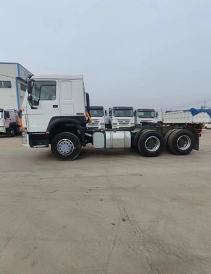 Sinotruk HOWO 6X4 Tractor Truck Head Left Hand Drive para o mercado africano