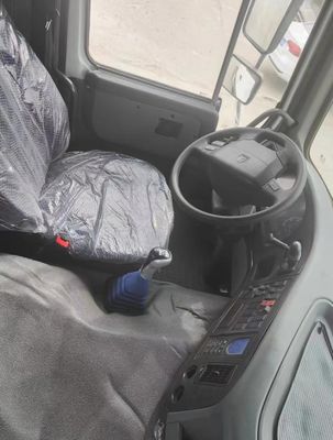 Sinotruk HOWO 6X4 Tractor Truck Head Left Hand Drive para o mercado africano