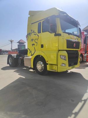 4X2 6X4 Caminhões-retratores Sinotruk Sitract usados com transmissão manual ou automática