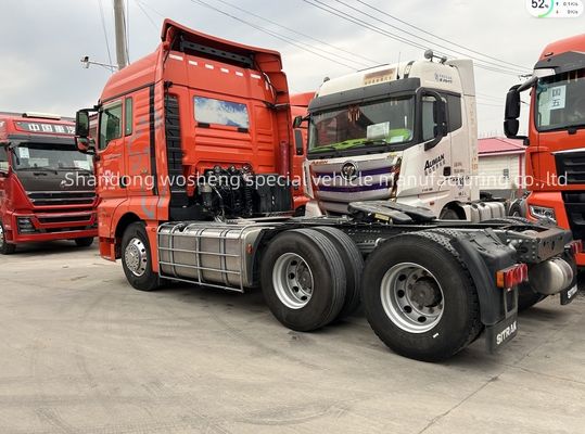 4 6L Capacidade do motor Usados caminhões tractor leve para o transporte suave e fácil
