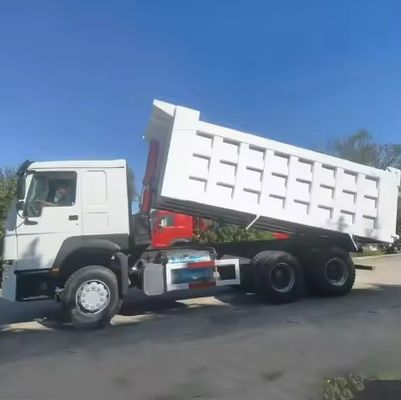 Usado HOWO 6X4 Dump Truck para Mineração para a Rússia Janela manual e tanque de carga 5.3-6.2M